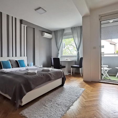 Center Apartment Iva ノヴィ・サド エクステリア 写真