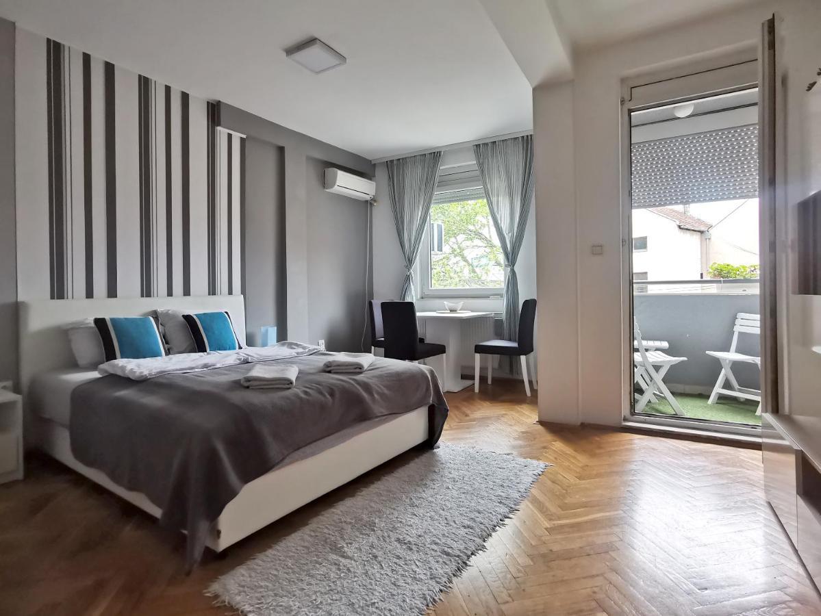 Center Apartment Iva ノヴィ・サド エクステリア 写真